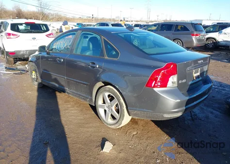 2008 Volvo S40 2.4I z USA, uszkodzony, nr VIN YV1MS382082368109